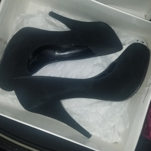 Steve Madden Heels - Picture 2 of 5